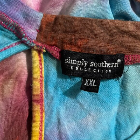 Simply Southern Collection XXL Tie-Dye Cold Shoulder Keyhole Top - Picture 6 of 6